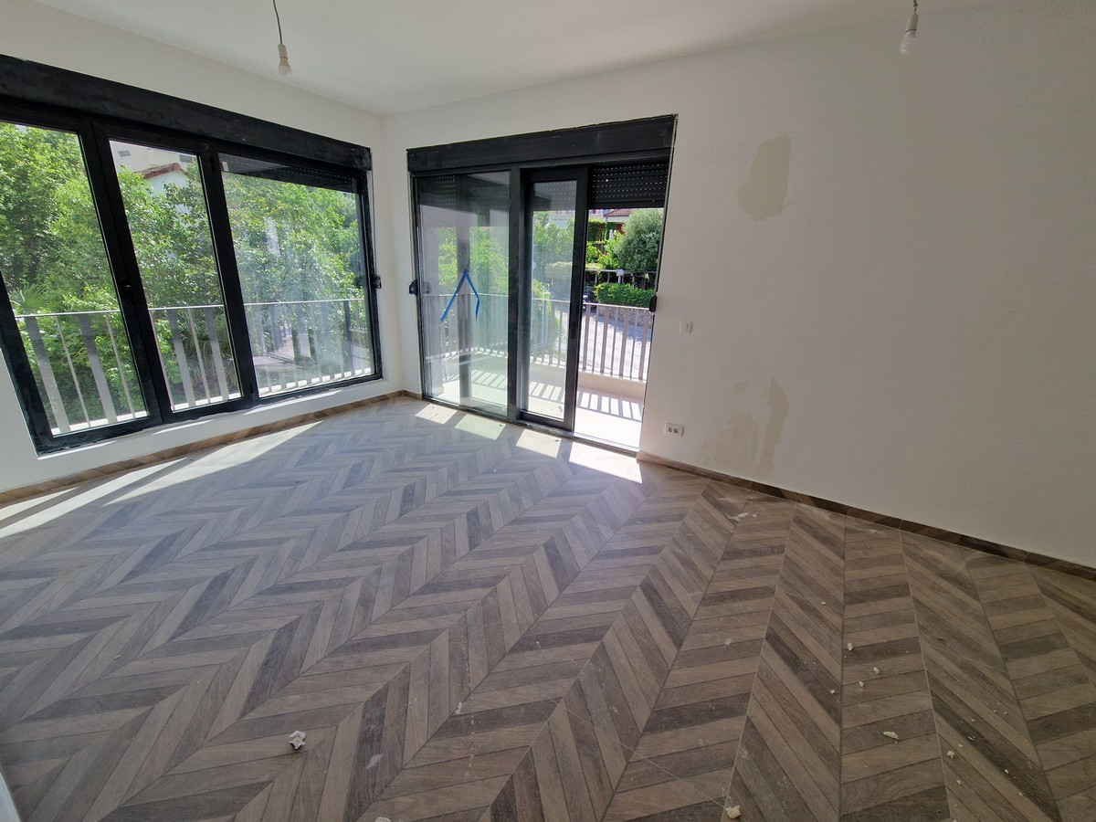 Jednosoban stan u novogradnji u širem centru grada, Gospoština, Budva